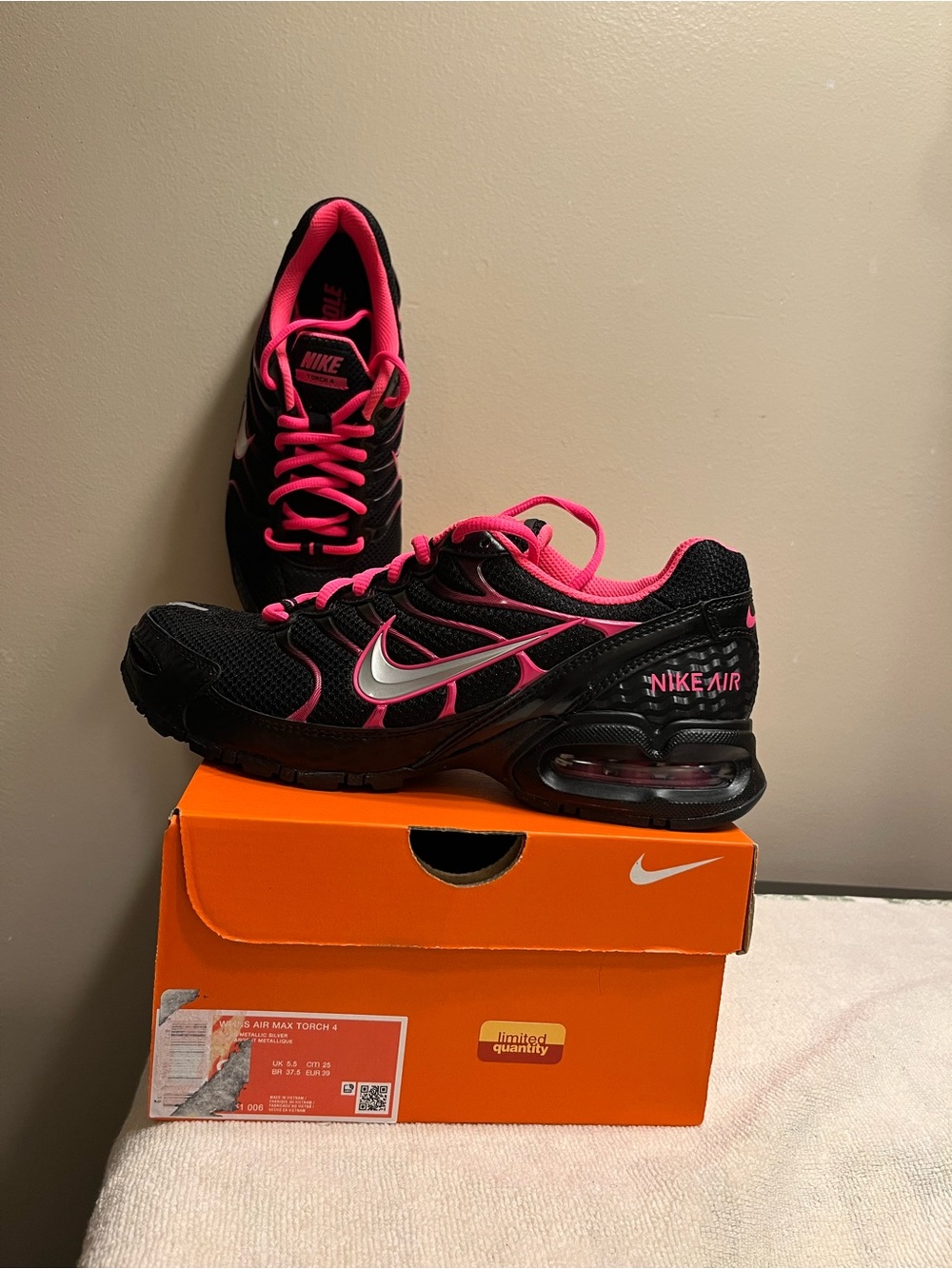 Nike Women's Black with Pink Accents Athletic Running Shoes